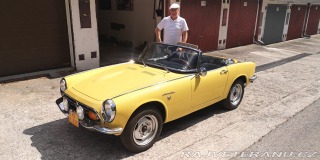 Honda  S800 cabrio