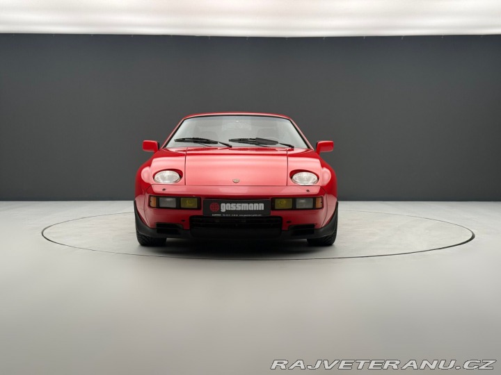 Porsche 928 S Coupe (6) 1984