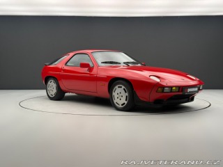 Porsche 928 S Coupe 1984