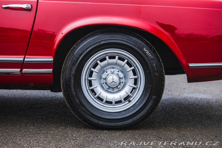 Ostatní značky Ostatní modely Mercedes Benz 230 SL Pagoda 1966