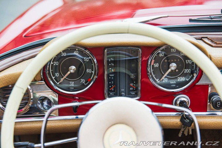 Mercedes-Benz 230 SL Pagoda 1966