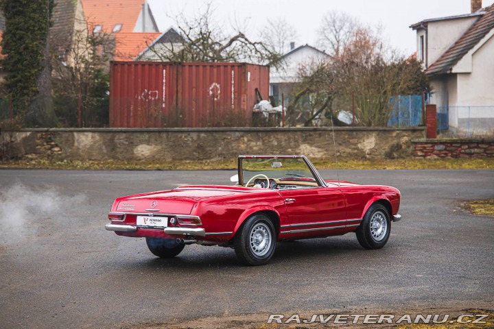 Mercedes-Benz 230 SL Pagoda 1966