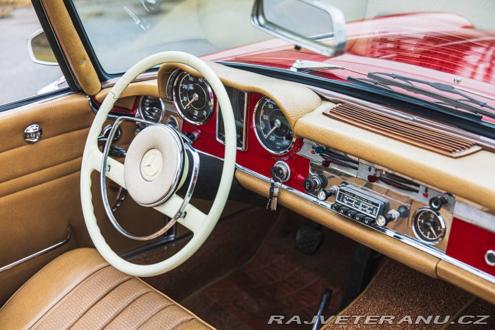 Mercedes-Benz 230 SL Pagoda 1966