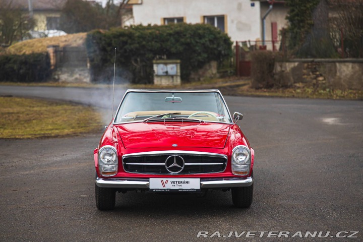 Mercedes-Benz 230 SL Pagoda 1966