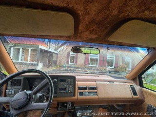 Chevrolet Ostatní modely PICK UP 2500 V8 1990