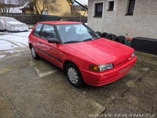 Mazda 323 BG