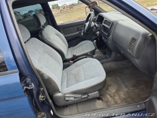 Mitsubishi Ostatní modely L00 1999