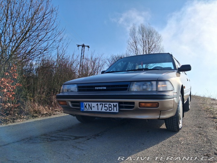 Toyota Carina Lx 1,6 66kw 1989