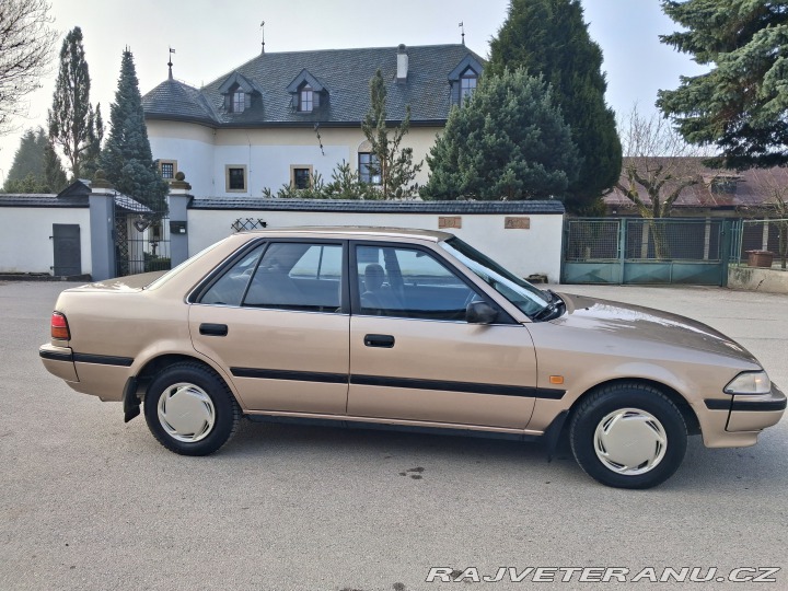Toyota Carina Lx 1,6 66kw 1989
