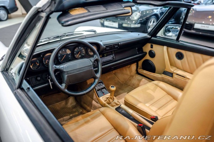 Porsche Ostatní modely 964 Carrera 2 1990