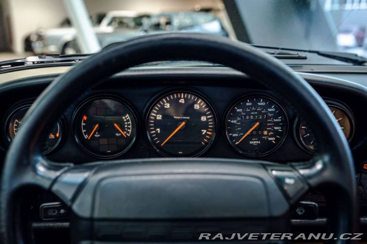 Porsche Ostatní modely 964 Carrera 2 1990