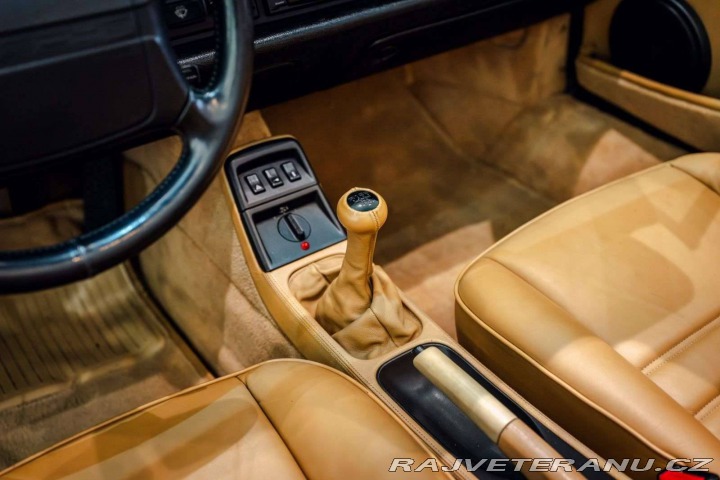 Porsche Ostatní modely 964 Carrera 2 1990