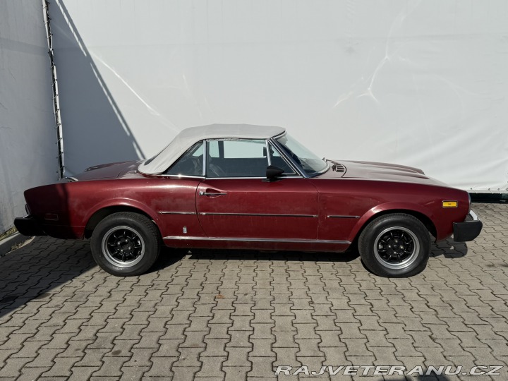 Fiat 124 Spider 1800 1976