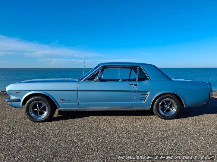 Ford Mustang Coupe 4.7 V8 C-code 1966