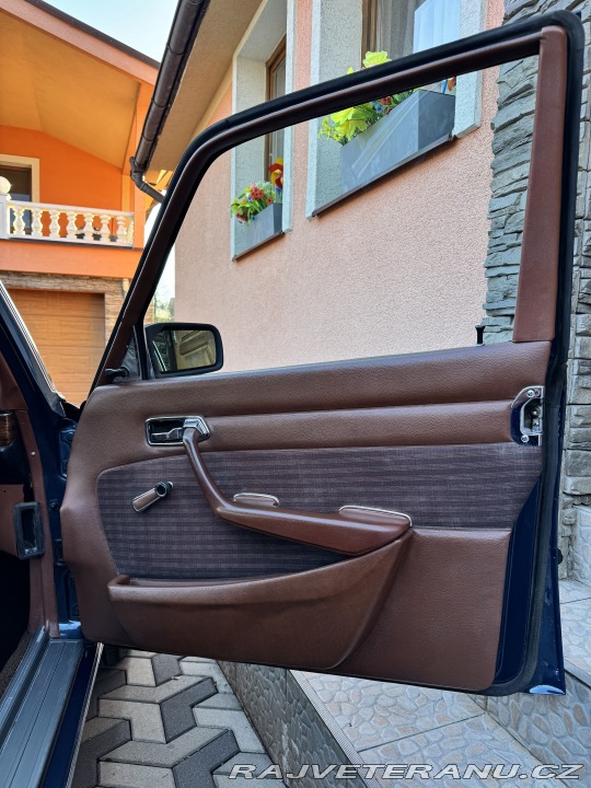 Mercedes-Benz S 280SE 136kW Automat W116 1974