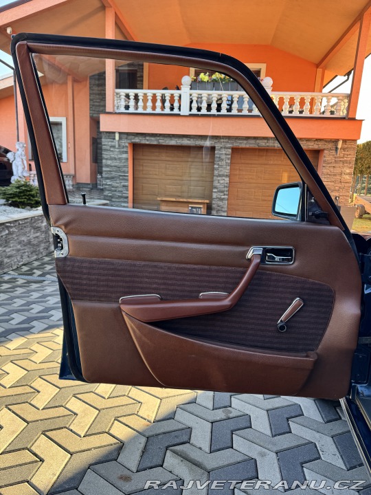 Mercedes-Benz S 280SE 136kW Automat W116 1974