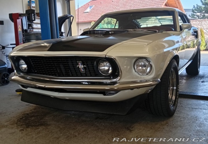 Ford Mustang Mach1 manuál 1969