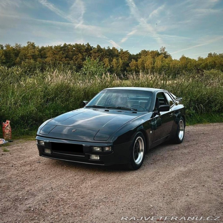 Porsche 944 2.5 Type II 1985