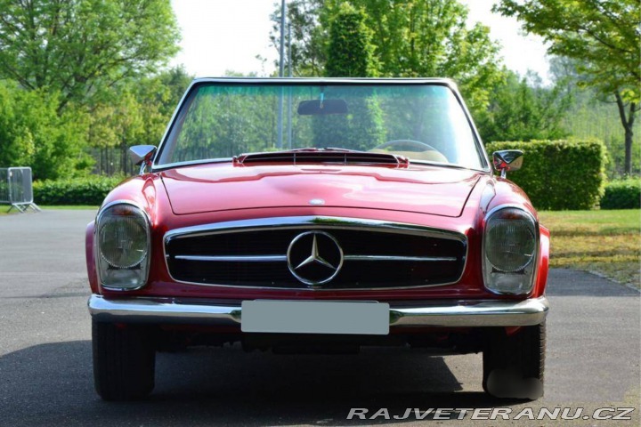 Mercedes-Benz 230 SL Pagoda 1964