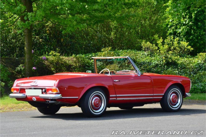 Mercedes-Benz 230 SL Pagoda 1964