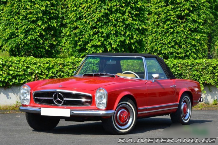 Mercedes-Benz 230 SL Pagoda 1964