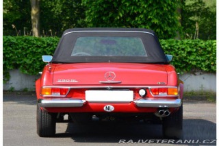 Mercedes-Benz 230 SL Pagoda 1964