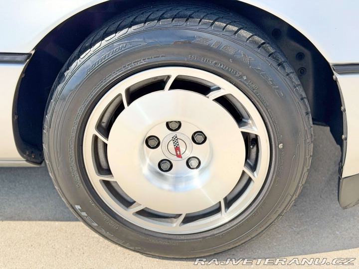 Chevrolet Corvette L98 | Manuál | 23 542 mil 1986