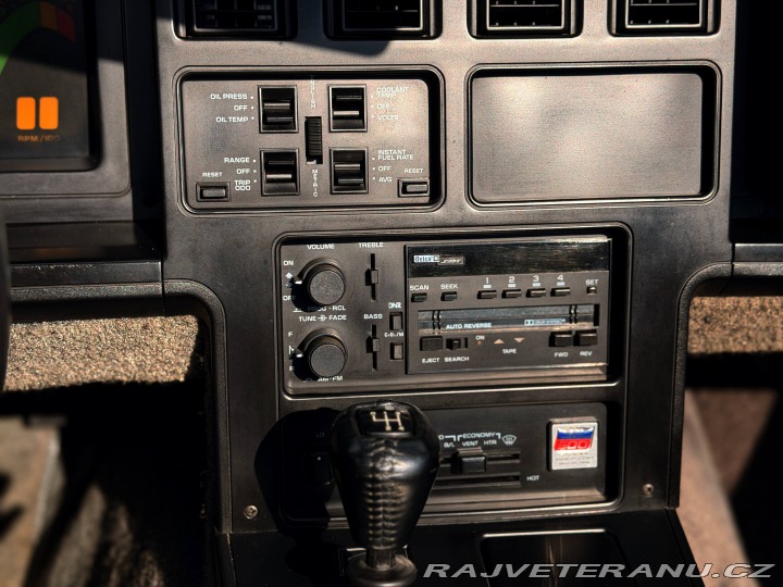 Chevrolet Corvette L98 | Manuál | 23 542 mil 1986