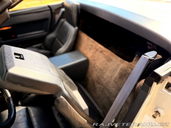 Chevrolet Corvette L98 | Manuál | 23 542 mil 1986