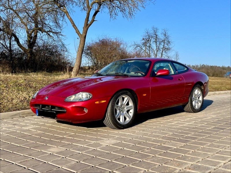 Jaguar XK8 X100