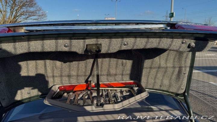 BMW 5 2,5 34 525i 1989 řadový 1989