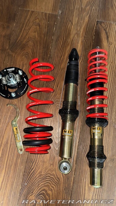 BMW 5 2,5   34 525i 1989 řadový 1989