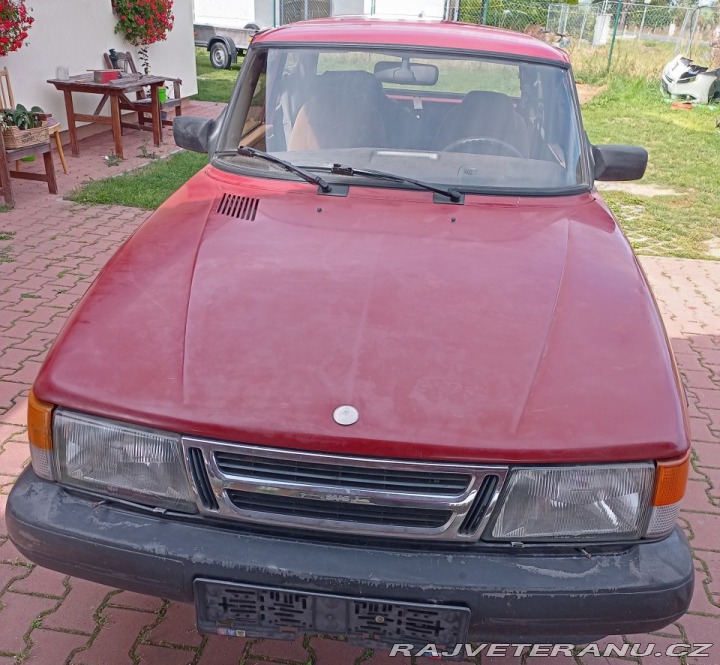 Saab 900  1985