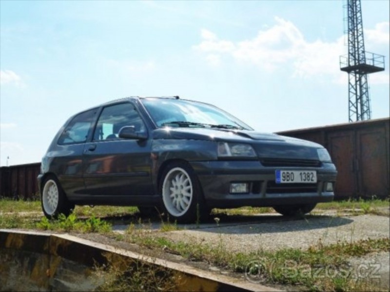 Renault Clio 1,8   16V