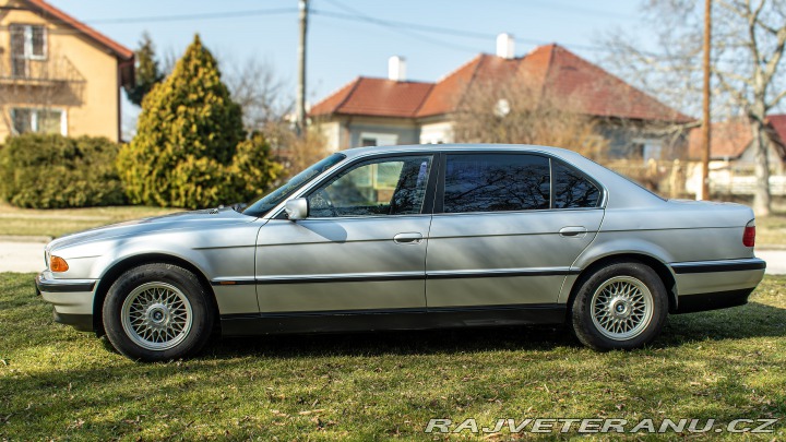 BMW 7 740 iL E38 2000