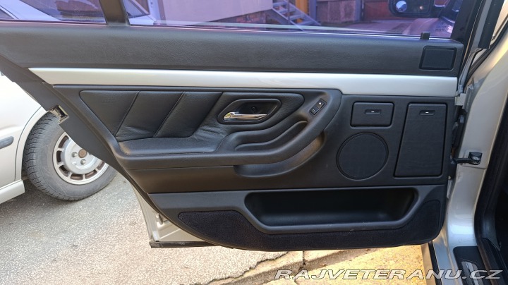 BMW 7 740 iL E38 2000