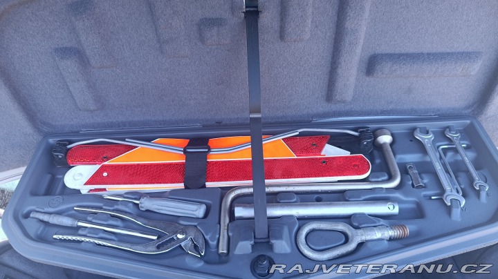 BMW 7 740 iL E38 2000