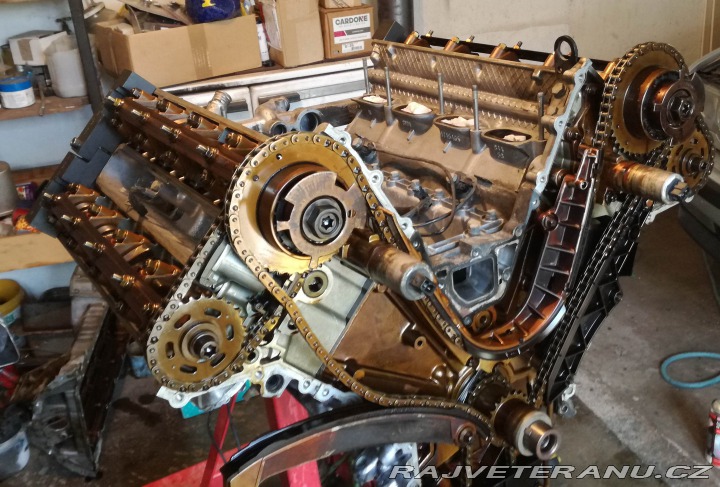 BMW 7 740 iL E38 2000