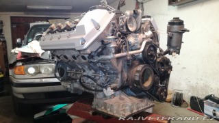 BMW 7 740 iL E38 2000