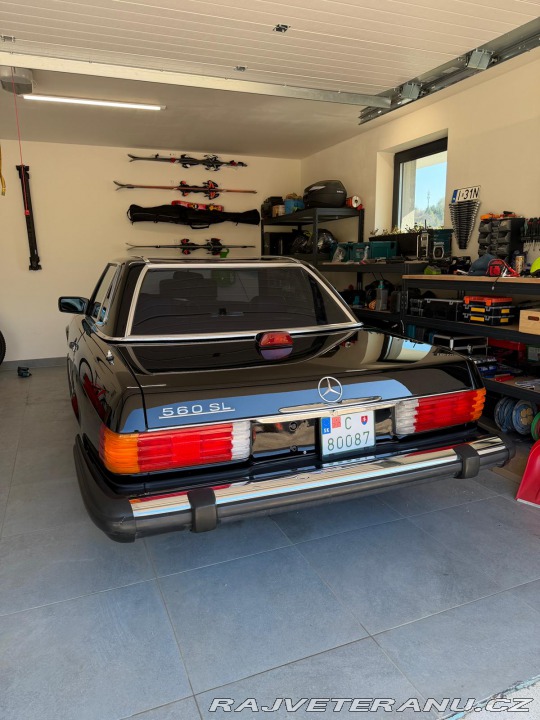 Mercedes-Benz SL 560 1982