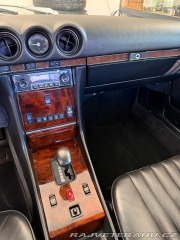 Mercedes-Benz SL 560 1982