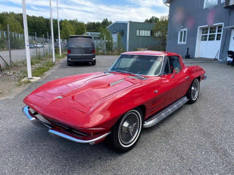 Chevrolet Corvette Stingray Split Window