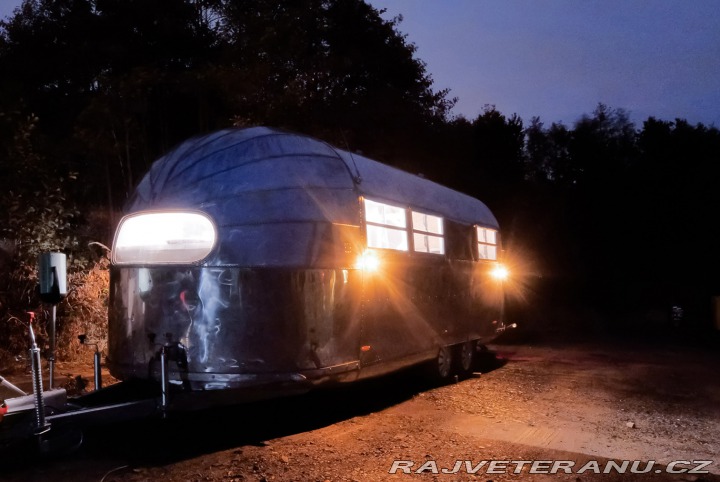 Ostatní značky Ostatní modely Airstream Liner 1947 1947