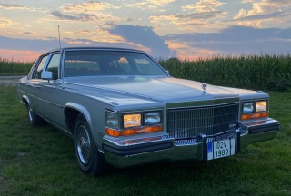 Cadillac Brougham 