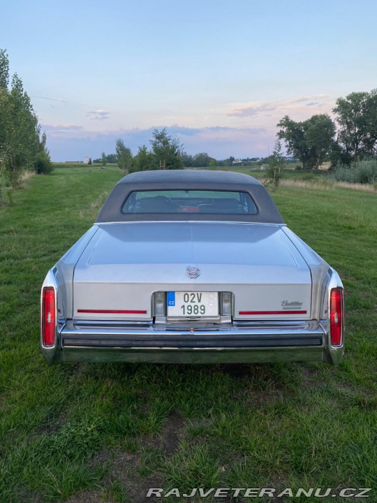Cadillac Brougham  1989