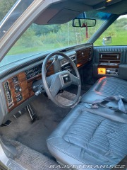 Cadillac Brougham  1989