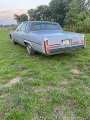 Cadillac Brougham  1989