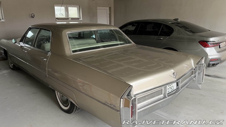 Cadillac DeVille Sedan 1965