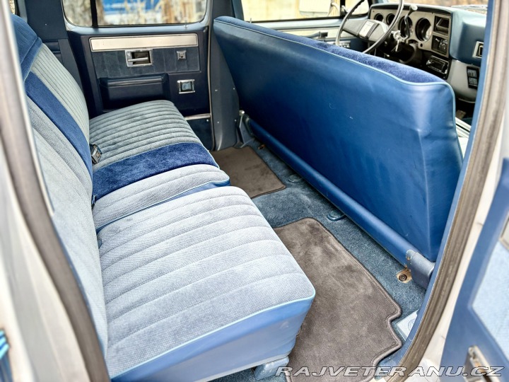 Chevrolet Suburban K1500 1984