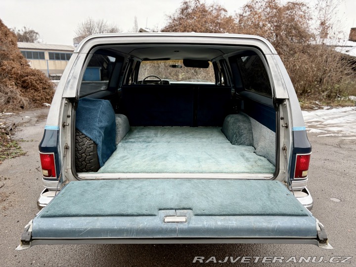 Chevrolet Suburban K1500 1984